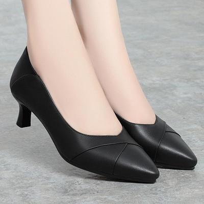 Women's Soft Leather Soft Bottom Comfortable Work Versatile High Heels
