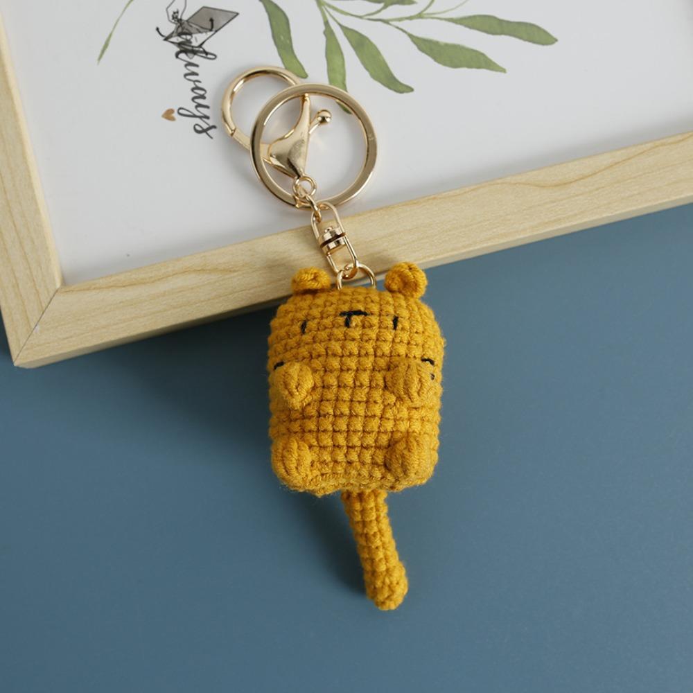 Hand-woven Cute Cat Keyring Crochet Cute Animal Pendant Lovely Exposing Belly Cat Keychain  Gifts