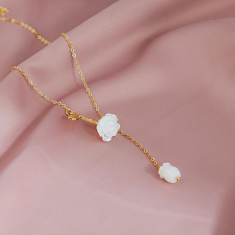 French Elegant Rose Necklace Super Fairy Spring Gentle Water Drop Pendant White Girl Sweet Clavicle Chain