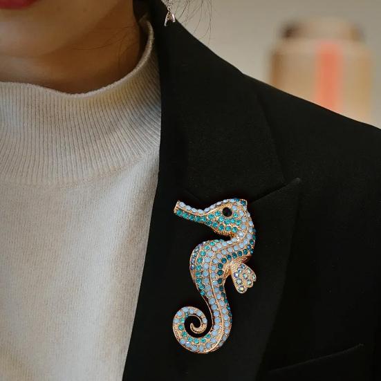 Seahorse Brooch Retro Style Autumn Winter Rhinestones Pin Fine Craftsmanship Lapel