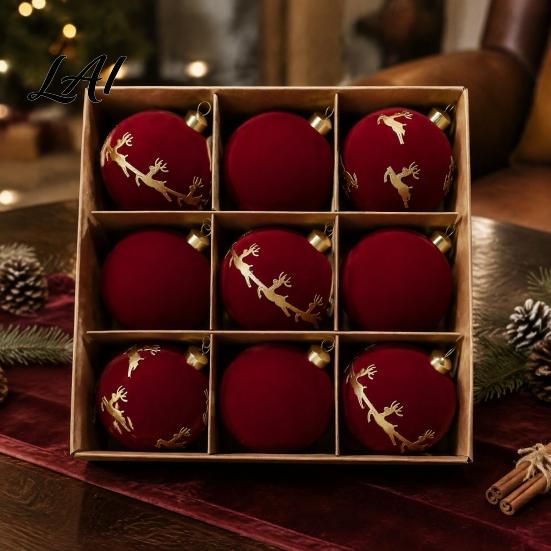 Christmas Party Background Decor 9Pcs Flocked Ball Ornaments Burgundy Velvet Balls with Gold Retro Supplies Embroidery Hanging Tree for Holiday Home