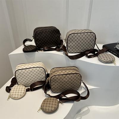 Bolsa de Ombro Casual Simples e Elegante Bolsa Simples com Textura de Nicho Elegante Bolsa Quadrada Pequena Inclinada Nova para Mulheres