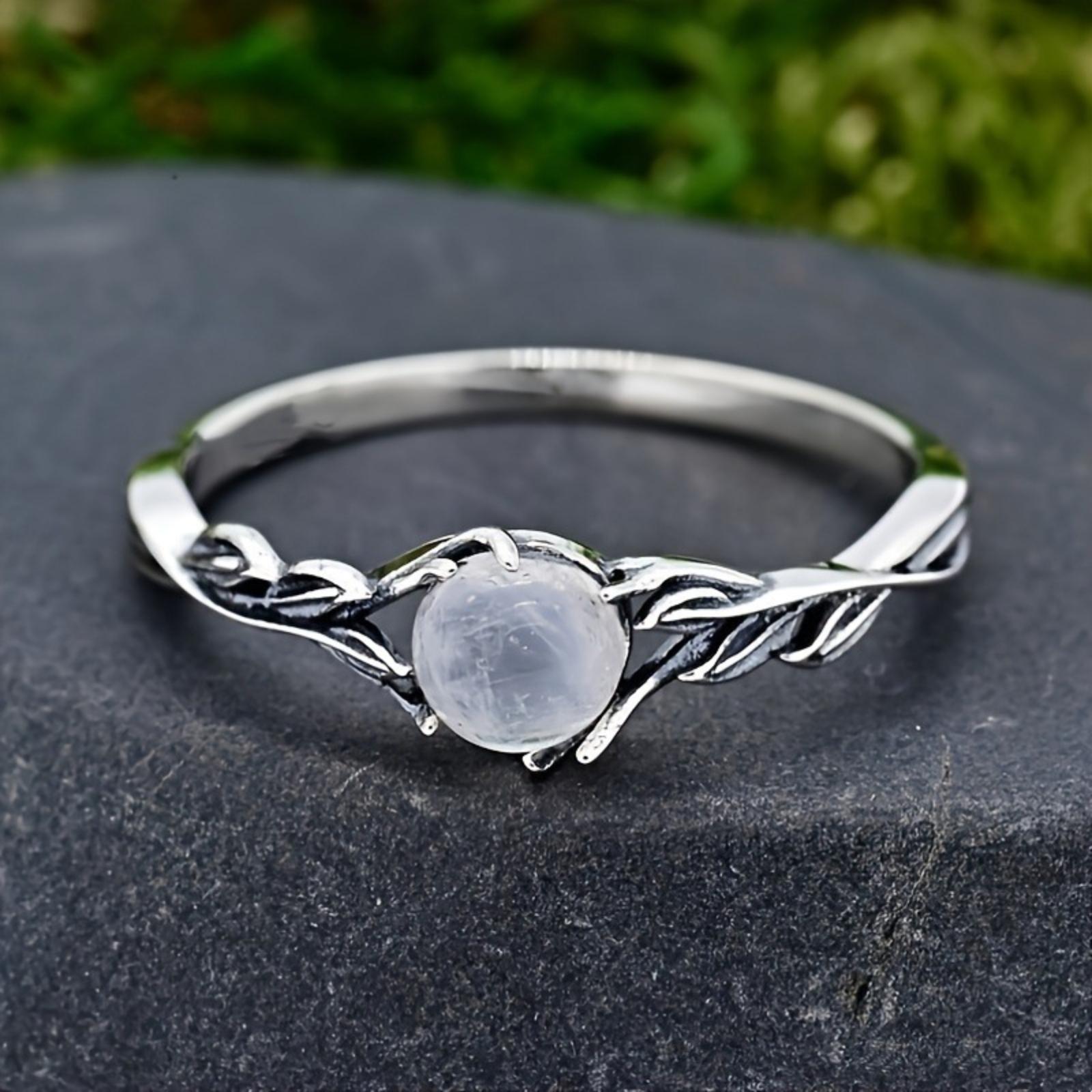 Unique Design Silver Ring with Round Natural Stone Adjustable Band for Finger Fashion Jewelry Accessory 10 серебряный