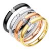 Bague en Acier Inoxydable pour Femme Luxe Léger Bague de Niche Sans Couleur Incrustée de Diamants Zirconium Bijoux en Acier Titane