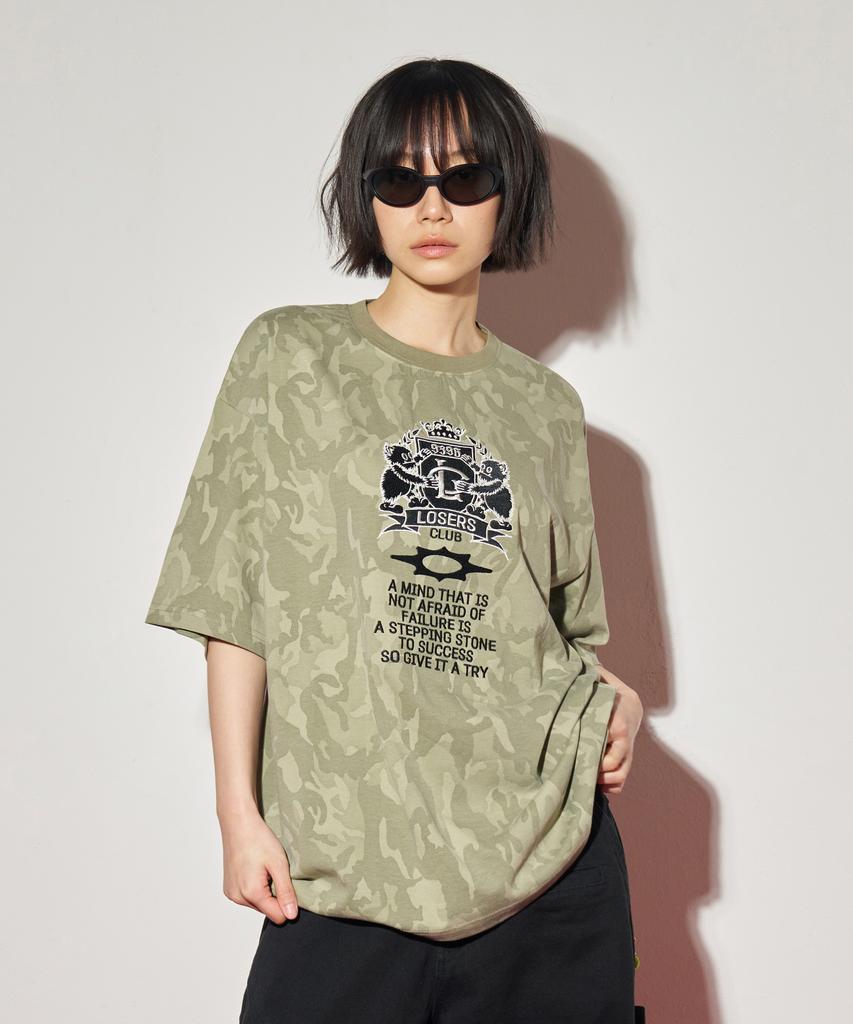 Lujeoseukeulleob Varsity Logo Short Sleeve T-Shirt Camo