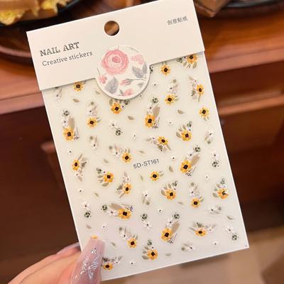 Geprägter dreidimensionaler Sonnenblumenblumen-Dekorationsaufkleber 3D-Sonnenblume Ins-Nagelaufkleber Klein frisch 5D-Nagelkunstaufkleber