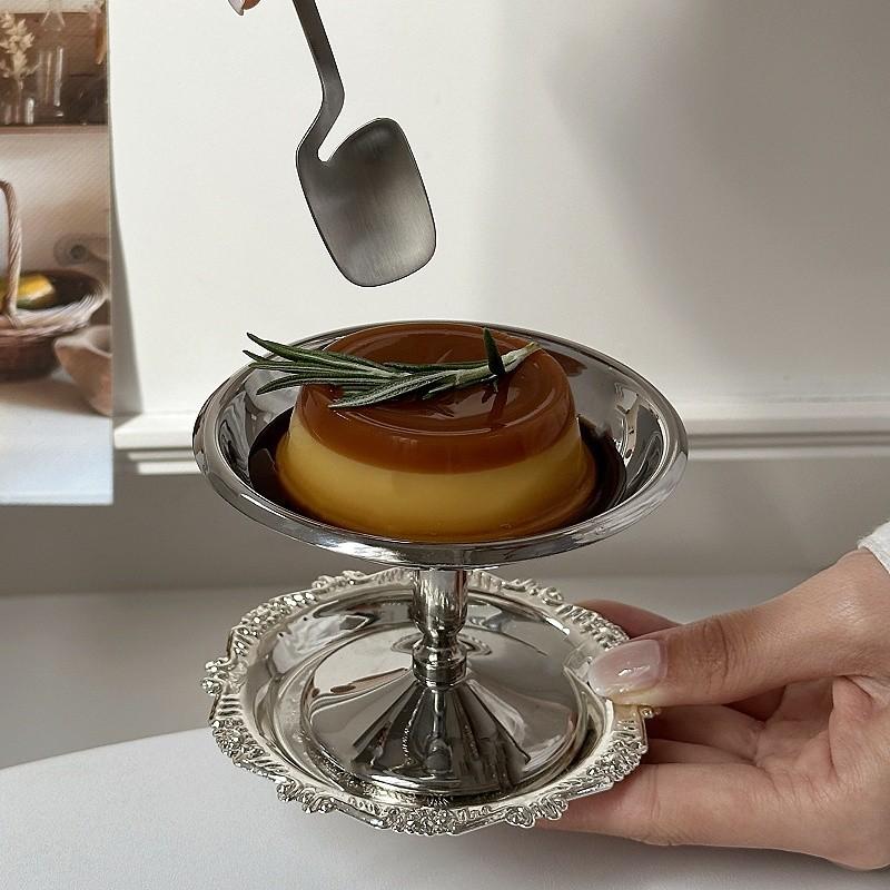 Retro 304 Stainless Steel Ice Cream Cup Fruit Yogurt Retro Style Dessert Cup Petal-Shaped Dessert Salad Bowl Dessert