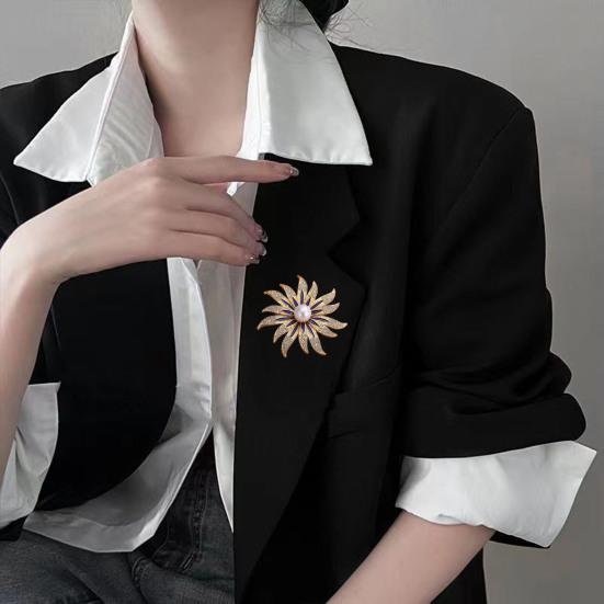 Sonnenblumen-Form Brosche für Damen, Strasssteine eingelegte Brosche für Kleid, Mantel, Schal, Vielseitiges Broschen-Accessoire für Mutter, Hochzeit