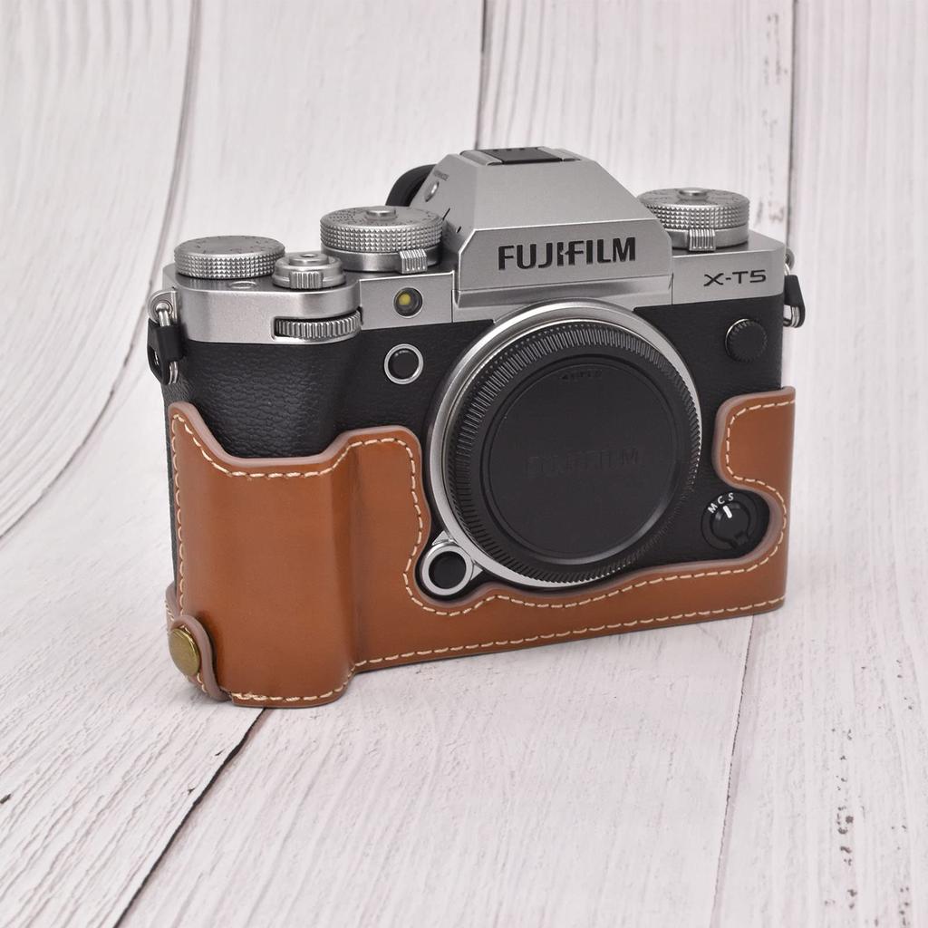 Kinokoo XT5 Camera Case, FUJIFILM X-T5 Case, XT5 Cover, XT5 Body Case, PU Leather, Battery Replacement, Tripod Mountable (Brown)