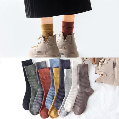 Mode Baumwolle Gestrickte Frauen Designer Socken Einfarbig Japan Stil Nette Lange Socken für Frauen Mädchen Vintage Streetwear Socke