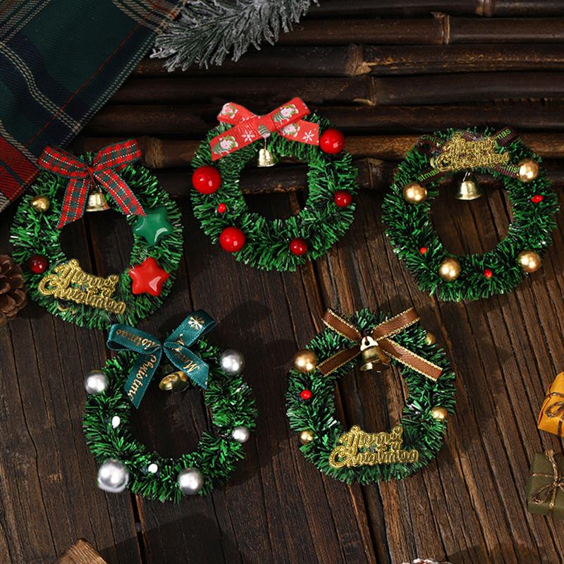 1PC Green Cute Christmas Fridge Magnet Holiday Decor Magnetic Disc with Floral Wreath Gifts For Friends Plastic Home Decor