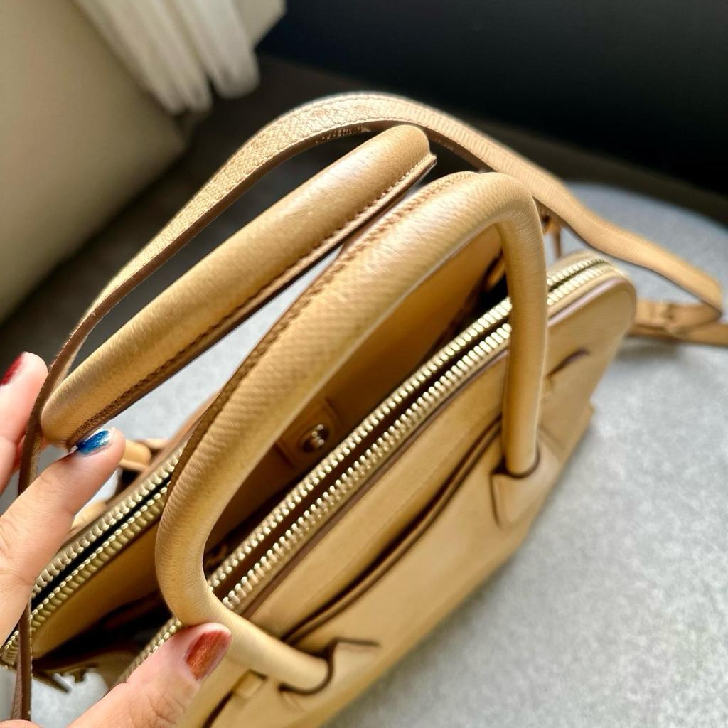 [Pre-Owned] Khaki Leather Crosshatch Shoulder Bag - Very Good #ANLAY9