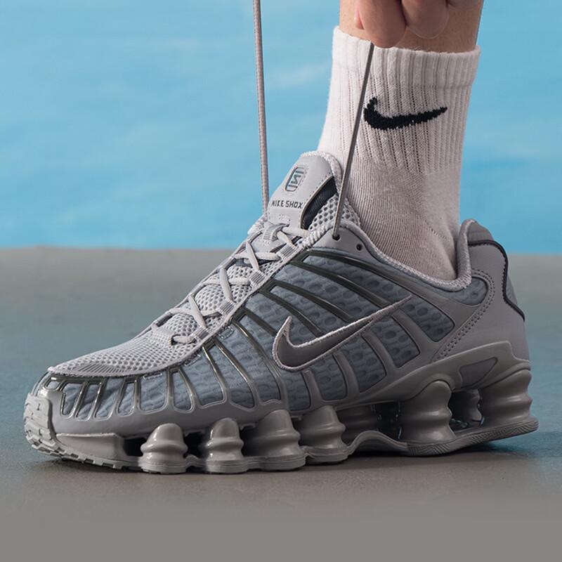 Nike Men's SHOX TL Running Shoes