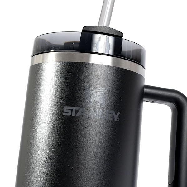 STANLEY Vacuum Slim Stainless Steel Straw 1180ml Insulated Water Cream H2.0 Quencher, 1.18L Tumbler, Bottle, 2.0