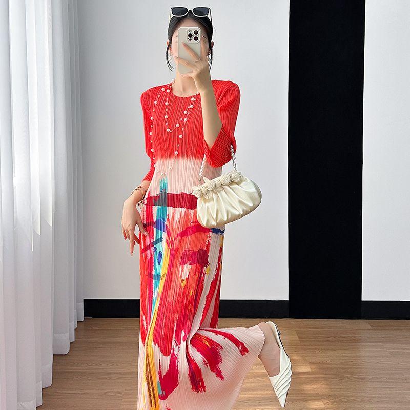 

Sanzhai Creative and Original Export Summer 2025 Idle Style 3/4 Sleeve round Neck Fancy Ruched Fashionable Dress Women Red All yards