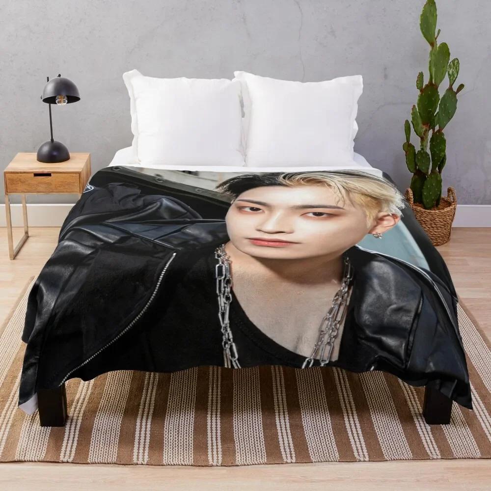 ATEEZ ХОНДЖУН  THE WORLD EP.1  : ДВИЖЕНИЕ ГУЭРИЛЬЯ  Плед Тонкий Плед Самый Мягкий Плед Мягкая Клетка 30x40in