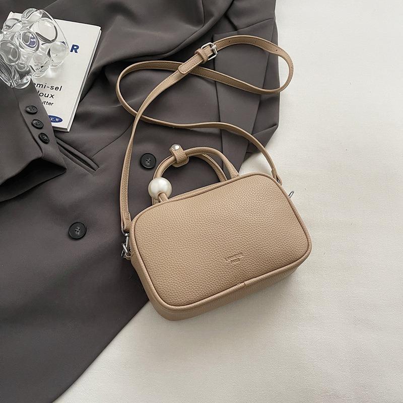Summer Popular Small Bag Women's New Fashion Versatile Messenger Bag High-end Portable Small Square Bag