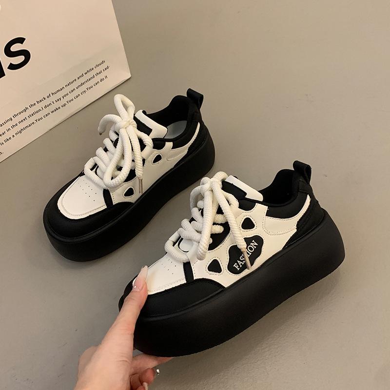 Rutschfeste Ledersportschuhe für Mädchen - Herbstkollektion 2026 für Schüler