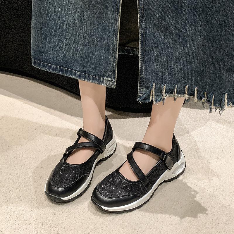 

Thick-soled casual small single shoes women wear new hollow mesh skin shallow mouth Velcro sports shoes 35 золотой
