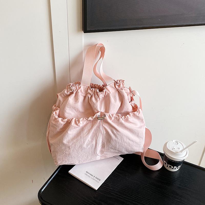 Large capacity bag fashion trend casual simple foreign style shoulder bag 2025 summer new women's messenger bag