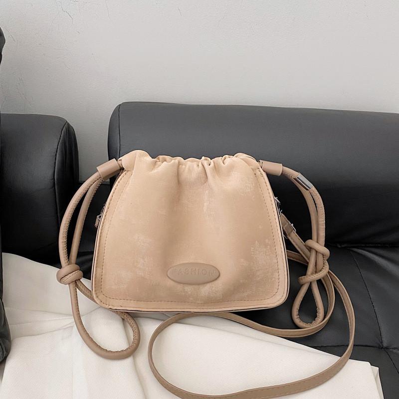 Trendy 2024 Pu Bucket Bag With Stitching And Splicing Details Chic Commuter Shoulder Bag хаки