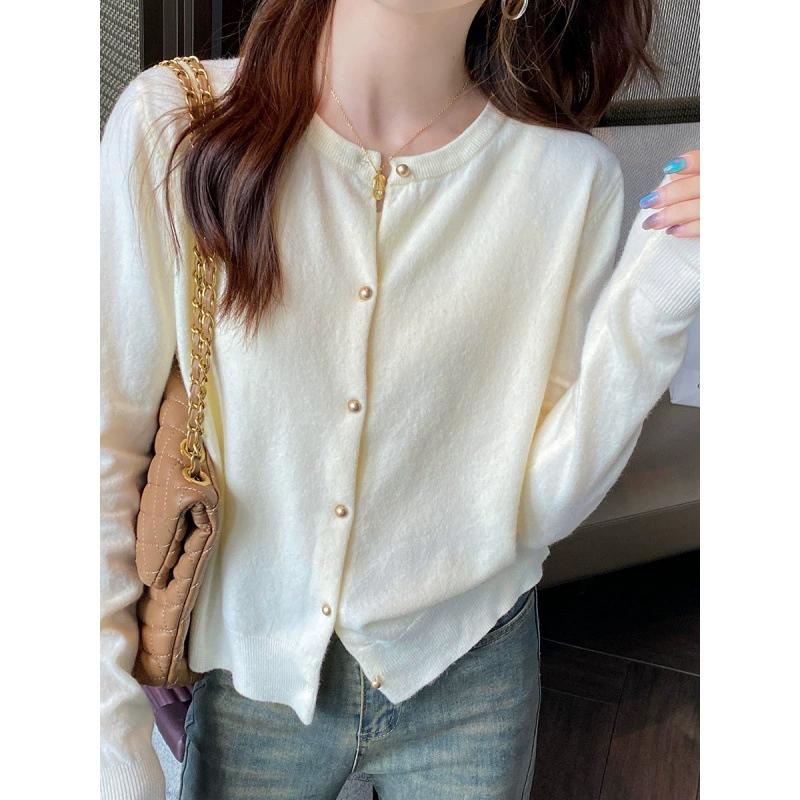 Grey Knitted Cardigan for Women In Autumn, Paired with A High-end Sweater Jacket. Early Autumn Thin Long Sleeved Top