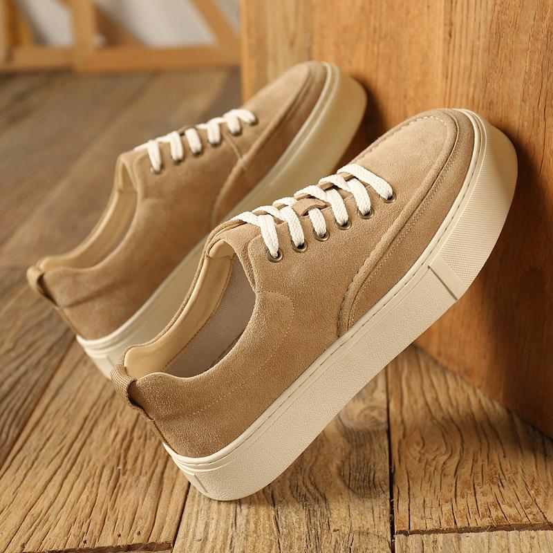 Fashion Vintage Men Leather Shoes Casual British Male Sneakers Round Toe Lace-Up Skate Shoes Handmade Mens Flats Outdoor Shoes