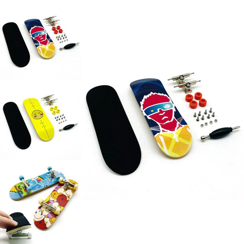 Mini Skateboard Toy Finger Skate Wooden Personality Boy Christmas Gift