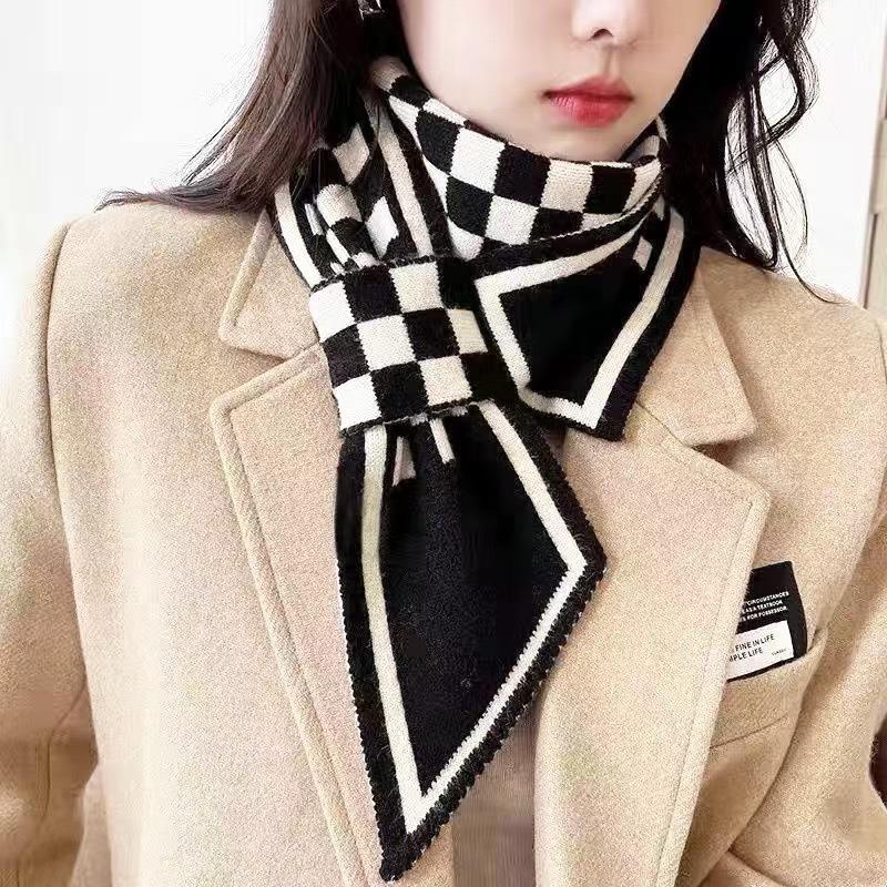 Retro Warm Knitted Wool Button Scarf Women's Fashion Versatile Split Neck Cover Cold Neck Protection Shawl