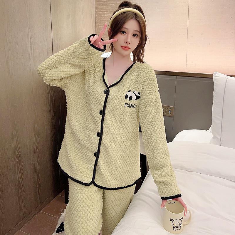 Pajama damska z różowego aksamitu flanelowego w dużym rozmiarze - Uroczy i ciepły kardigan na jesień/zimę