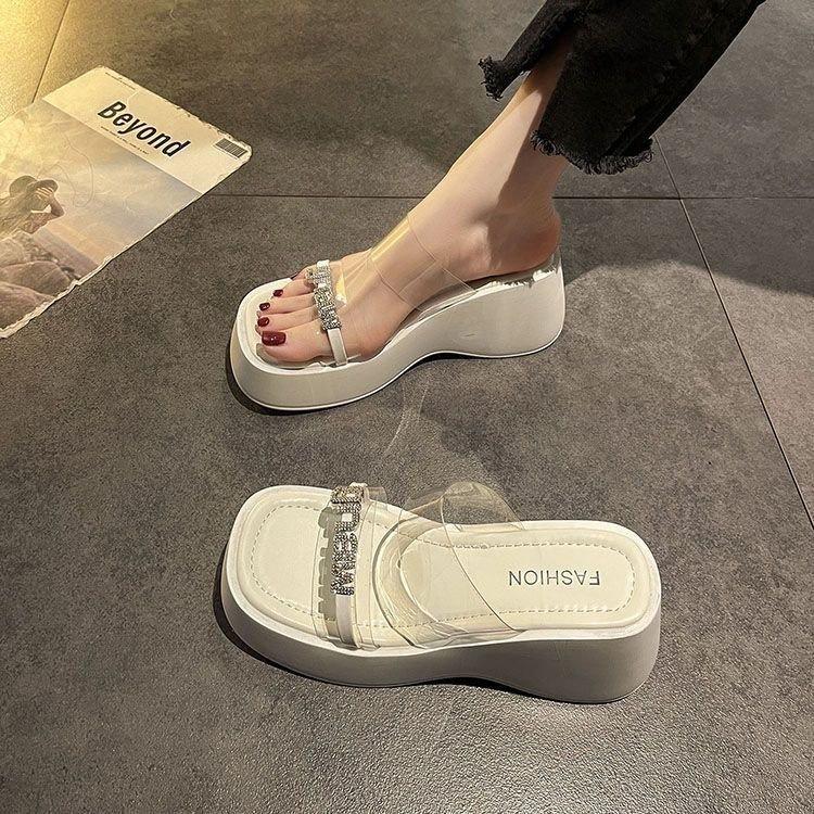 White rhinestone muffin heightened platform slippers for women to wear 2025 summer high-end one-word French cool slippers