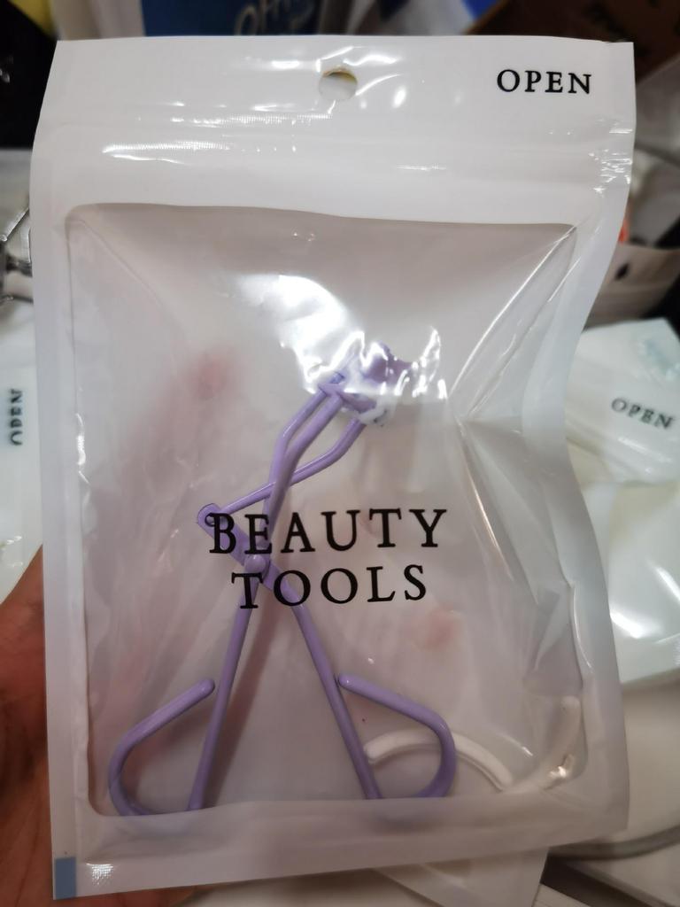 Popular Pink Eyelash Curler with Comb for Beginners - Portable Partial Eyelash Tool