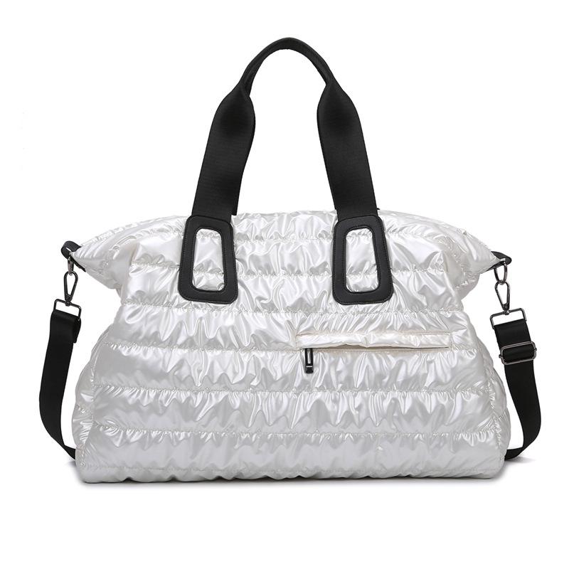 

Large Capacity Crossbody Travel Gym Bag with Dry and Wet Separation білий