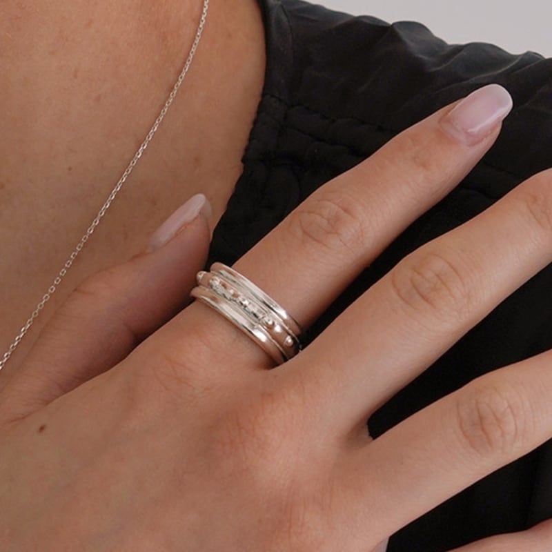 

STILL INSTANT Curve Motion - Ring 05 No. 17