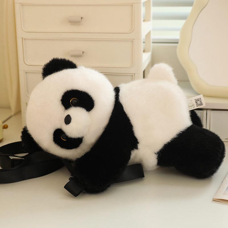 Детский рюкзак Красная панда: Милый двуплечевой рюкзак с енотом, плюшевой игрушкой и браслетом-щелчком See details