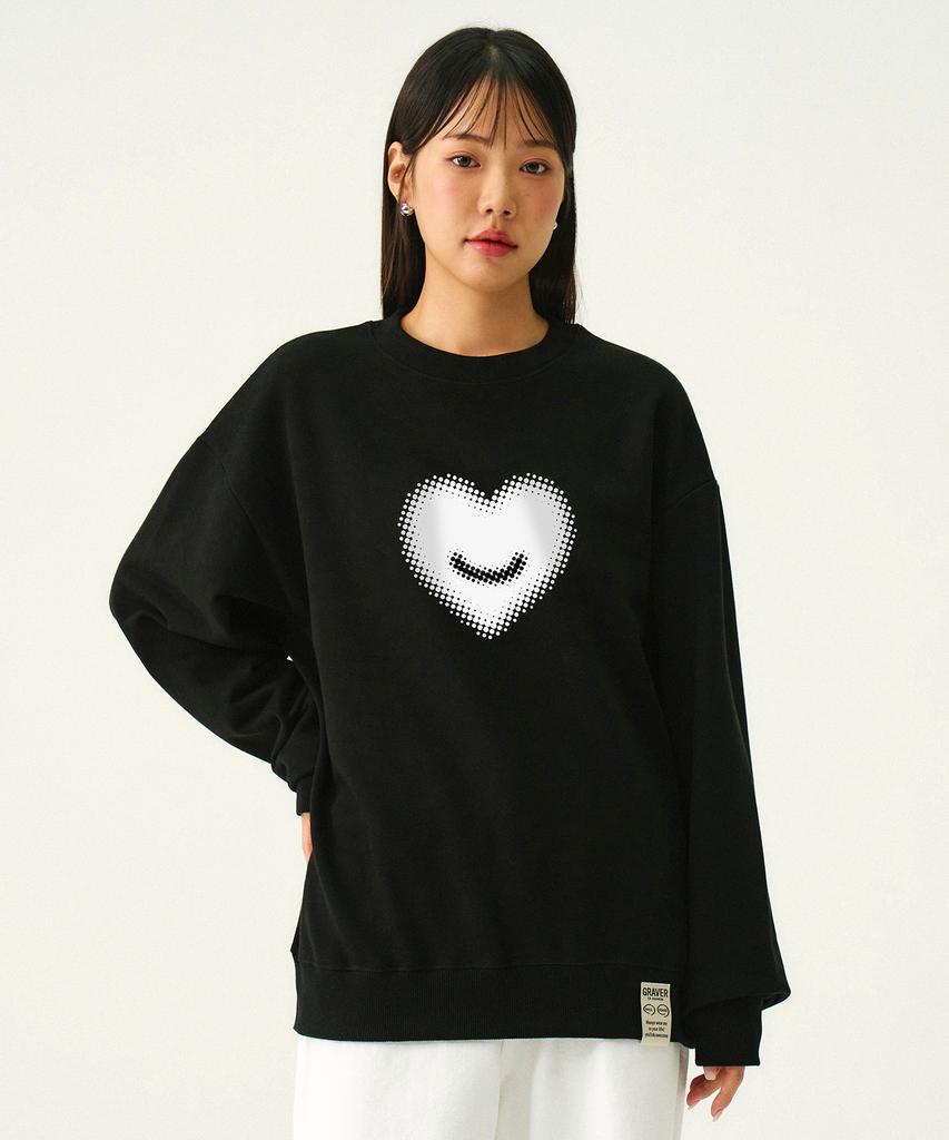 GRAVER [Unisex] Dot Silhouette Heart Sweatshirt_Black