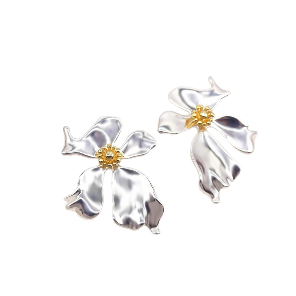 Elegant Irregular Flower Earrings: Luxurious, Versatile, High-End Design for Women