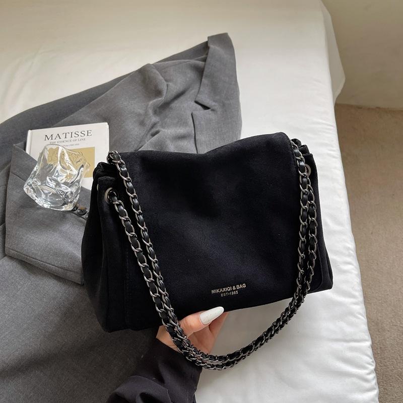 

Сумка большой вместимости Женская цепочка Летняя модная сумка-тоут Высокий уровень внешнего вида Сумка на одно плечо темный кофе