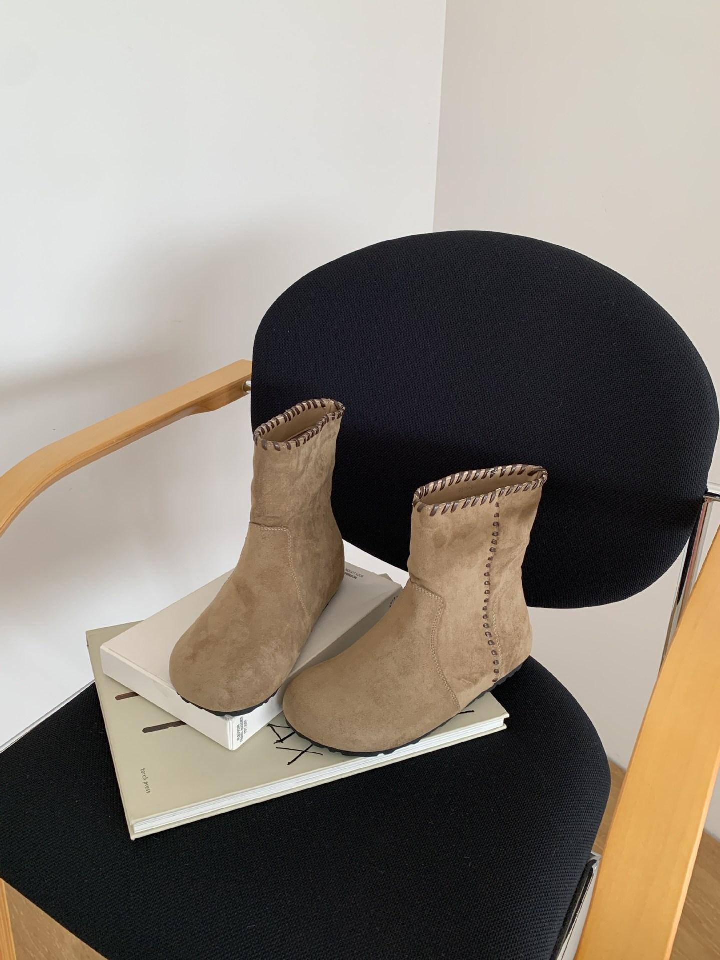 

Ethnic style retro soft leather Martin boots women s 2025 autumn and winter new with skirt western boots inner height-increasing Birkenstock boots 39 хаки