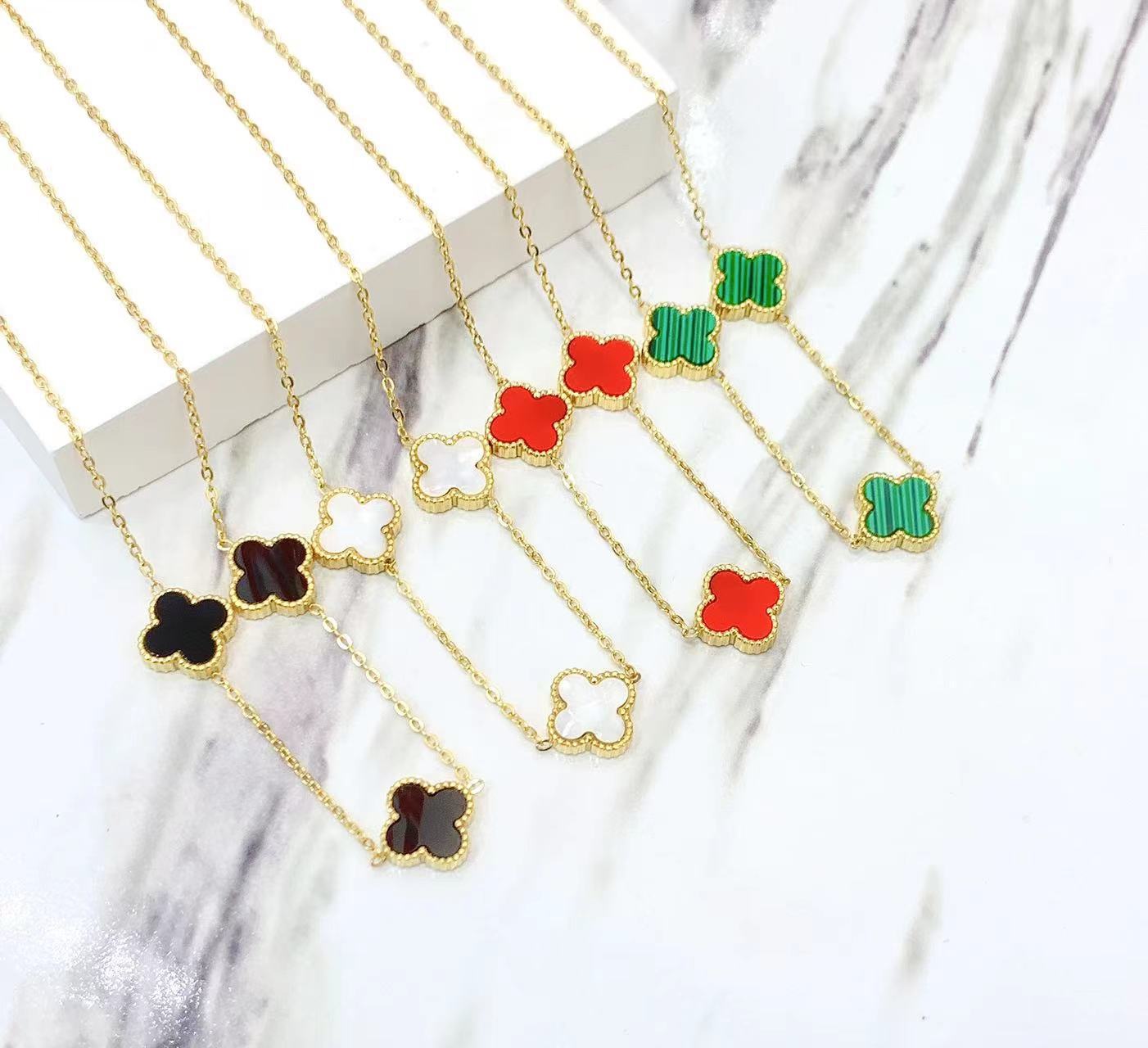 Golden clover double-sided necklace, women s collarbone chain accessory белый