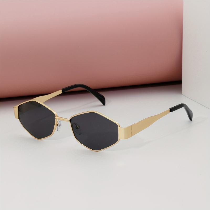 4 Pairs of Women's Metal Fashionable Glasses Men's Classic Retro Trendy Glasses Durable Summer Must-have