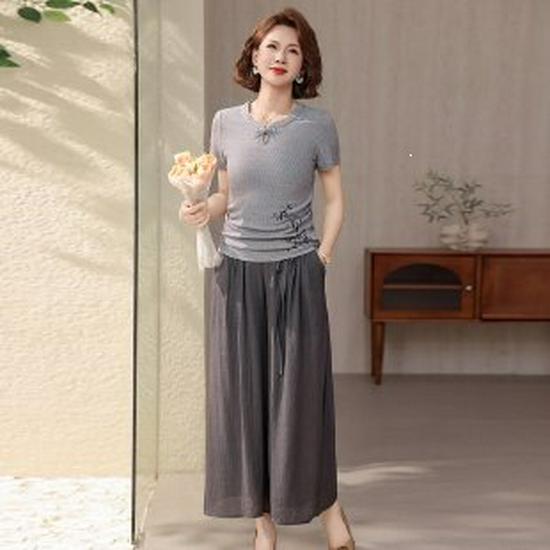 

Mom s Casual Short-Sleeve Summer Top Set for Middle-Aged Women 5XL сірий колір