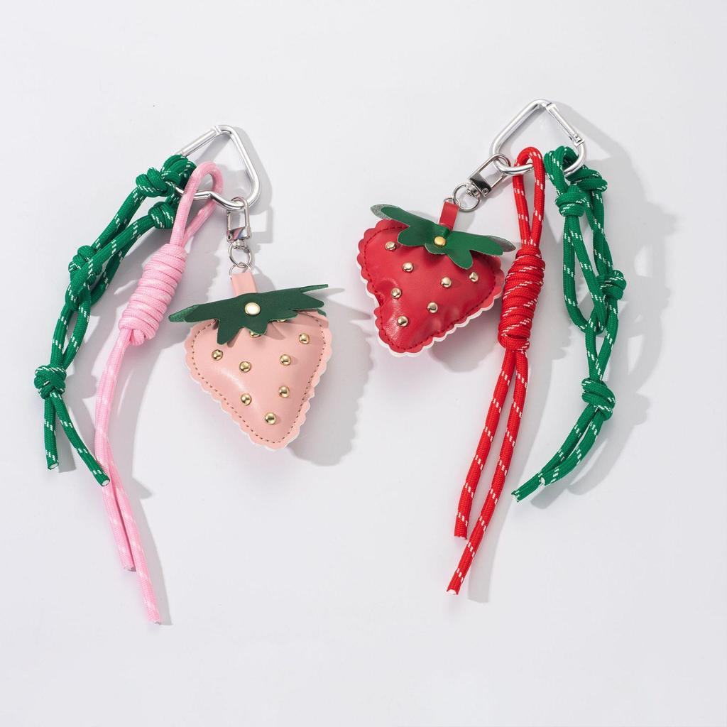 Yogodlns 1pcs Bag Pendant Cut Strawberry For Women Couple Car Decoration Jewelry Gift Accessories Backpack Pendant