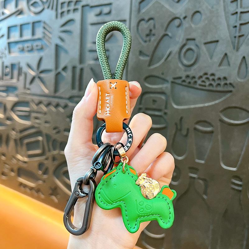 New Fashionable Leather Woven Rope, Money Soon, Keychain Cartoon Cute Car Key Chain Bag Pendant Wholesale