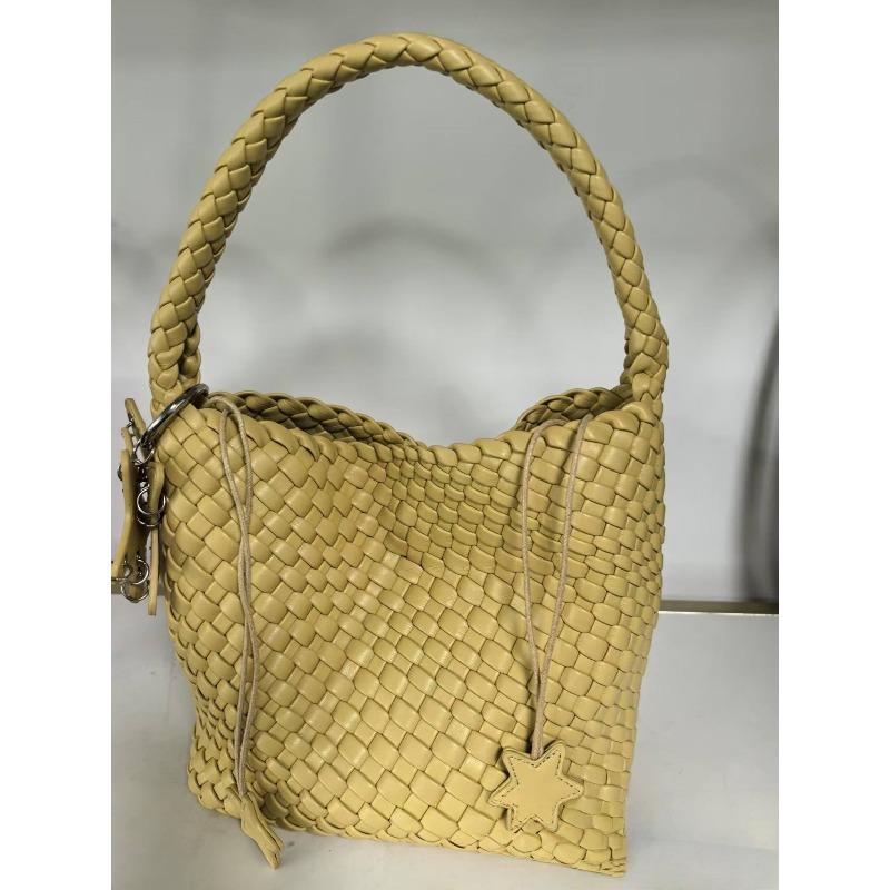 

Gun Gun Small Handwoven Bag Fashion High-end Handbag One Shoulder Small Tote Women s Bag 31*12*22cm