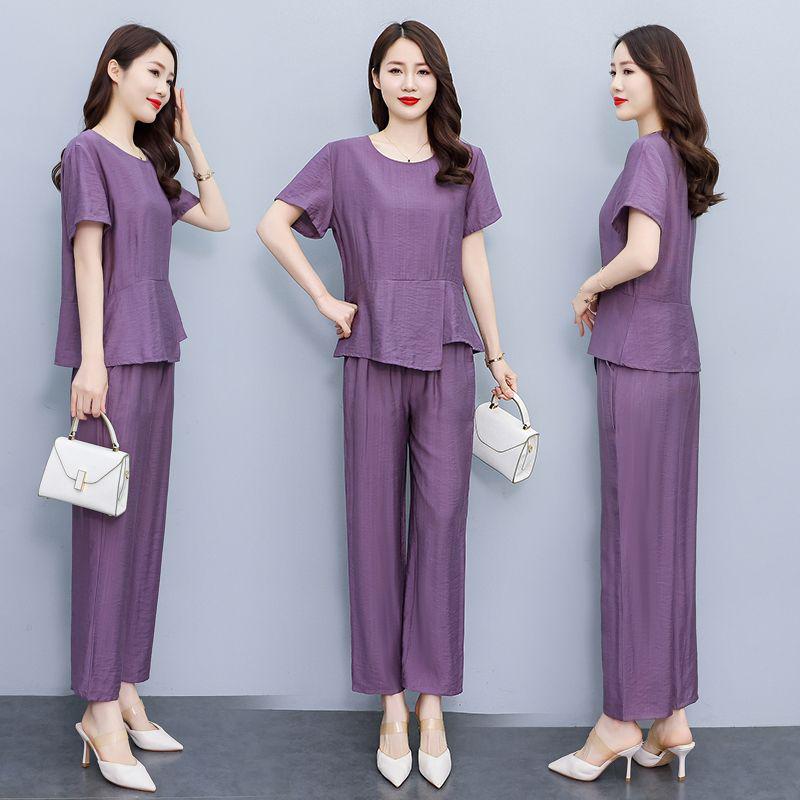Plus Size Cotton Silk Two-Piece Set: Stylish Casual Short Sleeve Top & Wide-Leg Pants for Moms - Summer Elegance