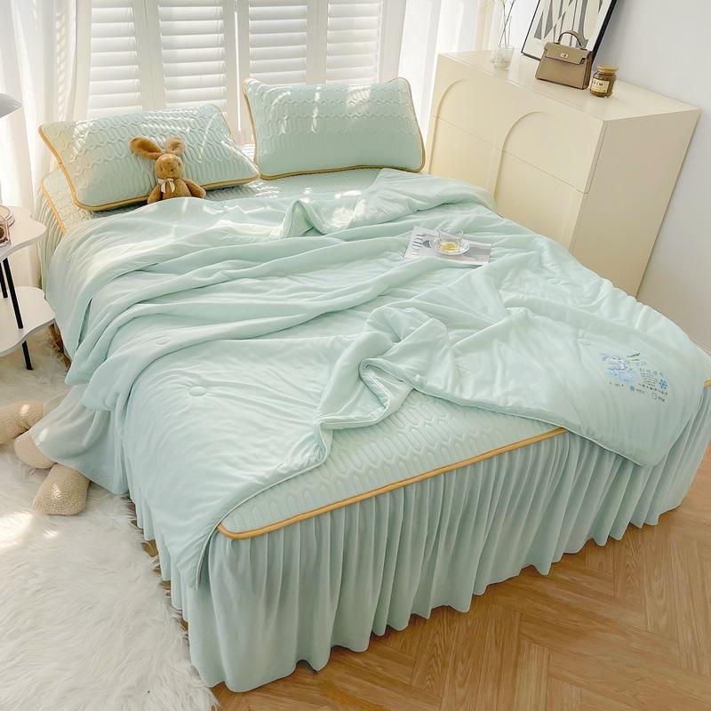 High Quality Latex Cooling Mat with Bed Skirt Elegance Breathable Ice Rayon Soft Breathable Cooling Mat