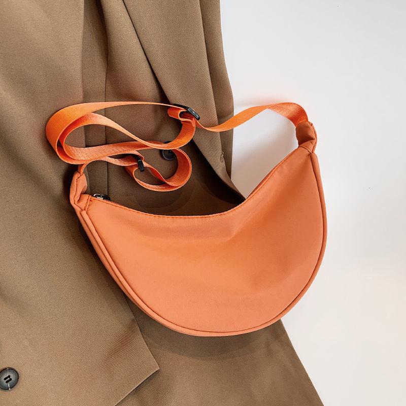Nylon Crossbody Bag Women's Trendy Dumpling Bag Lightweight Small Shoulder Bag Underarm Bag Versatile Single Shoulder Canvas Bag