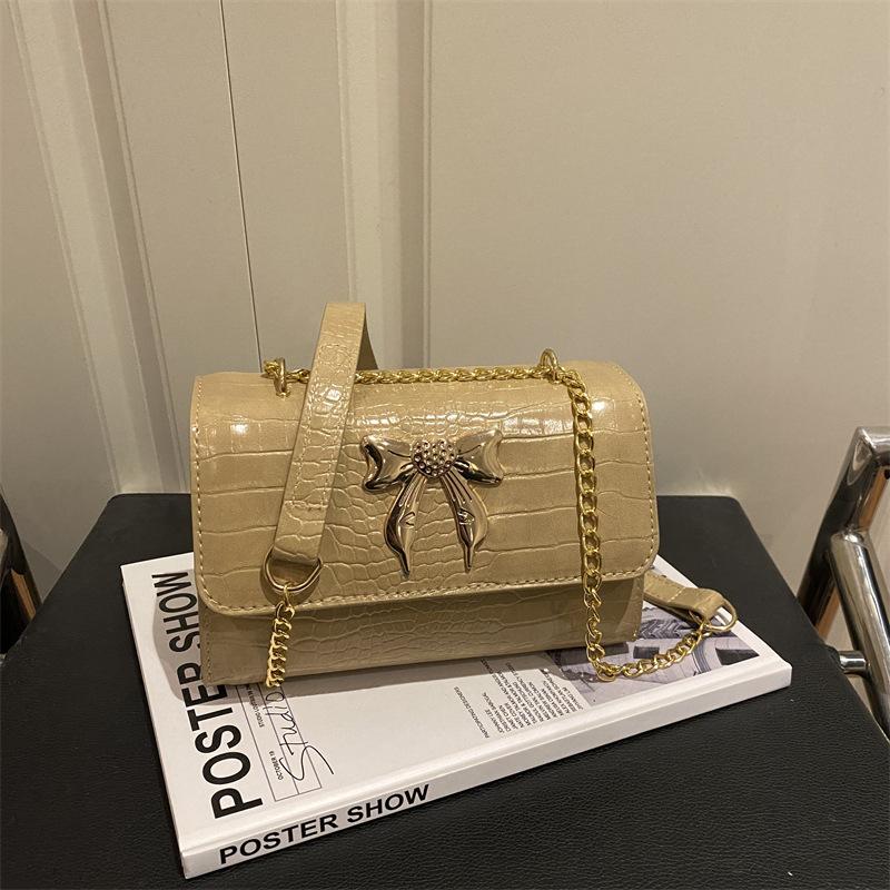 Piccola Cravatta a Papillon Quadrata Borsa a Tracolla Semplice ed Elegante a Spalla Singola
