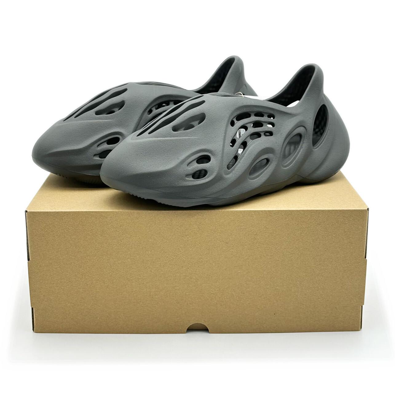 IG5349 adidas Yeezy Foam Runner Carbon (Мужской) 11